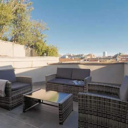 Apartment Splendido Attico Con 2 Terrazzi In Brera