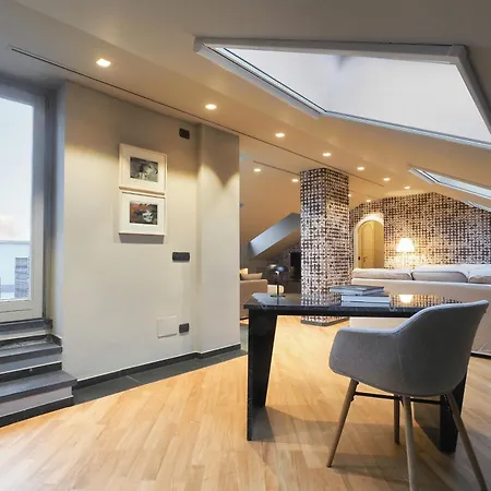 Apartment Splendido Attico Con 2 Terrazzi In Brera Milan