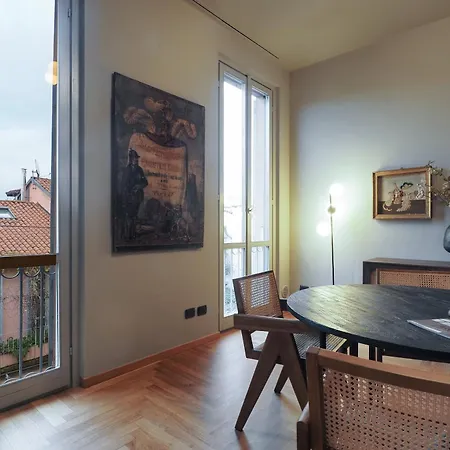 Splendido Attico Con 2 Terrazzi In Brera *