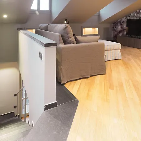 Apartment Splendido Attico Con 2 Terrazzi In Brera